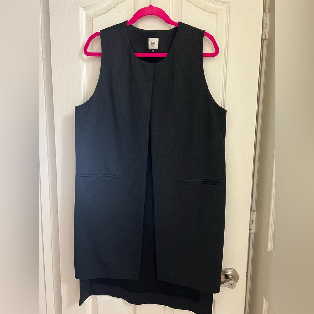 Cabi Navy Drafting High-low Sleeveless Ooen front Vest